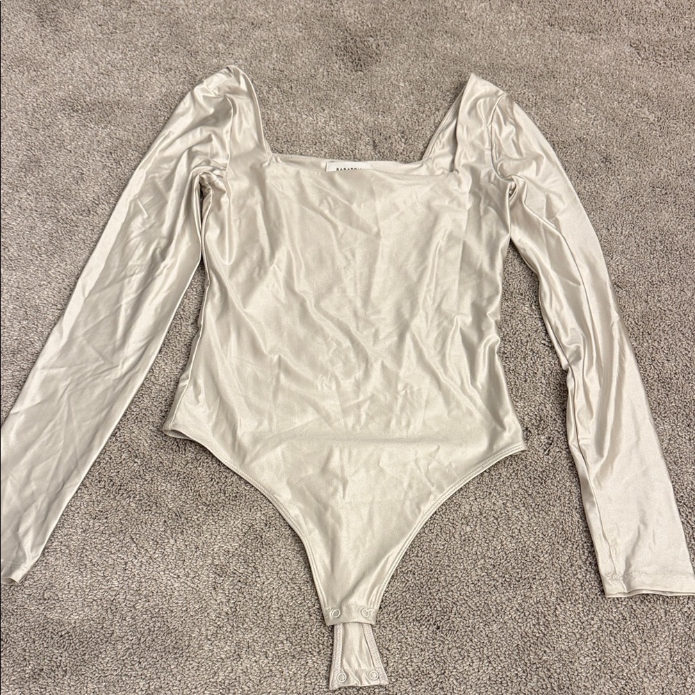 Aritzia Cream Long Sleeve Bodysuit